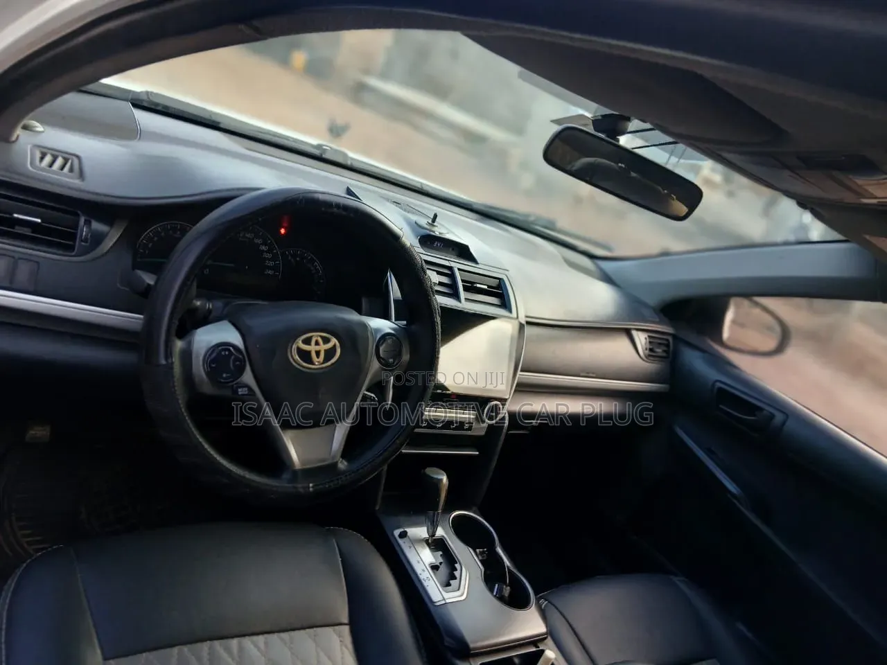 Toyota Camry LE 4dr Sedan (2.5L 4cyl 6A) 2013 White