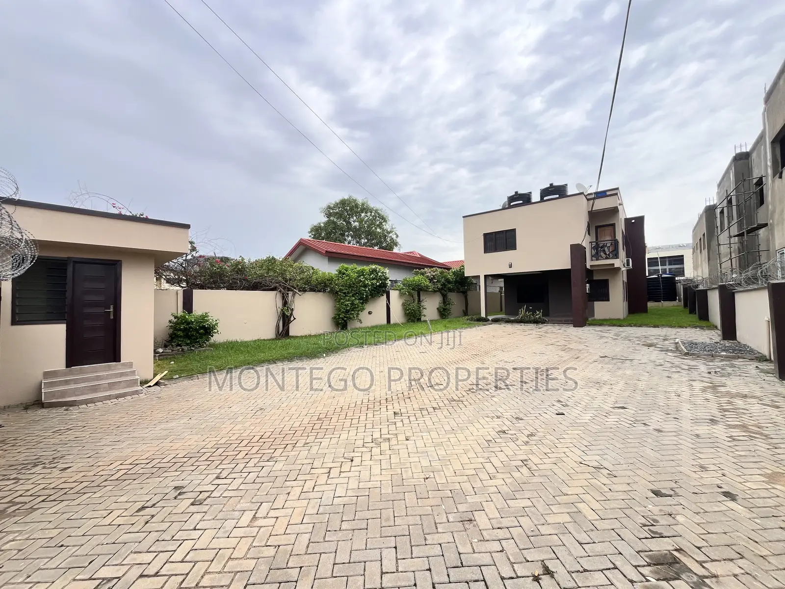 3bdrm House in Adjiringanor, East Legon for rent