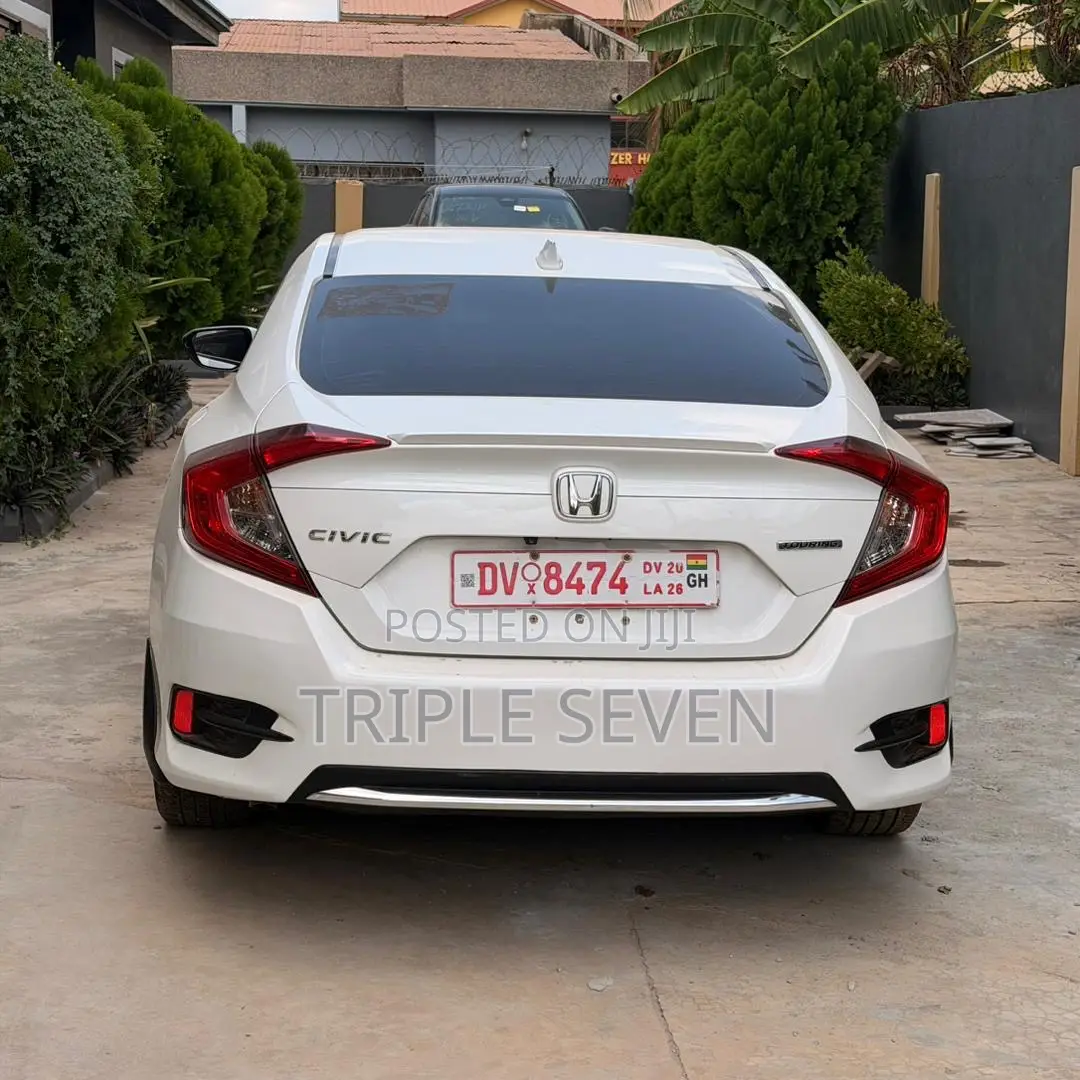 Honda Civic Touring Sedan 2019 White