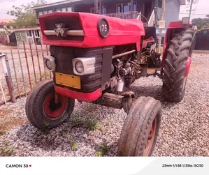 Force Traveller 1999 Red