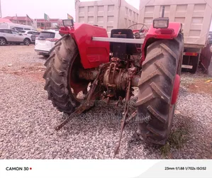 Force Traveller 1999 Red