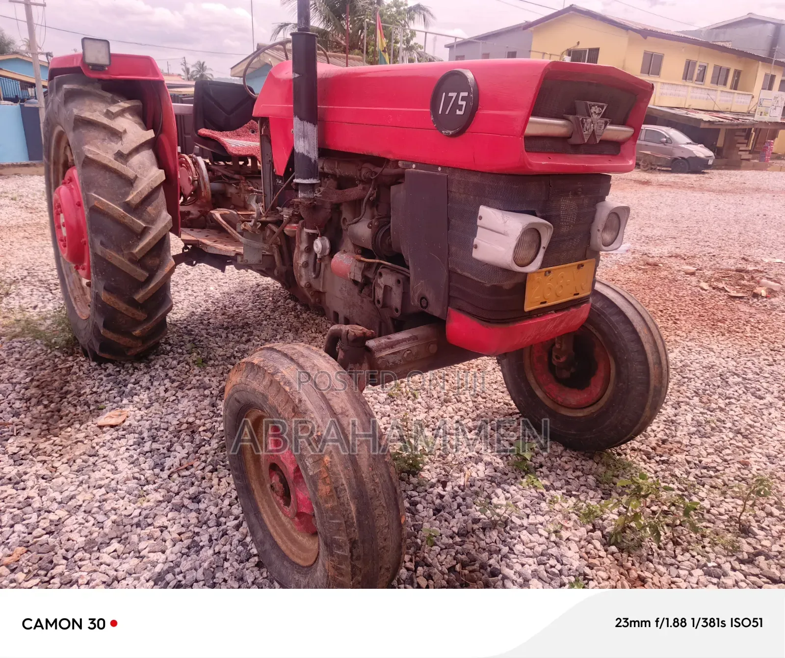 Force Traveller 1999 Red