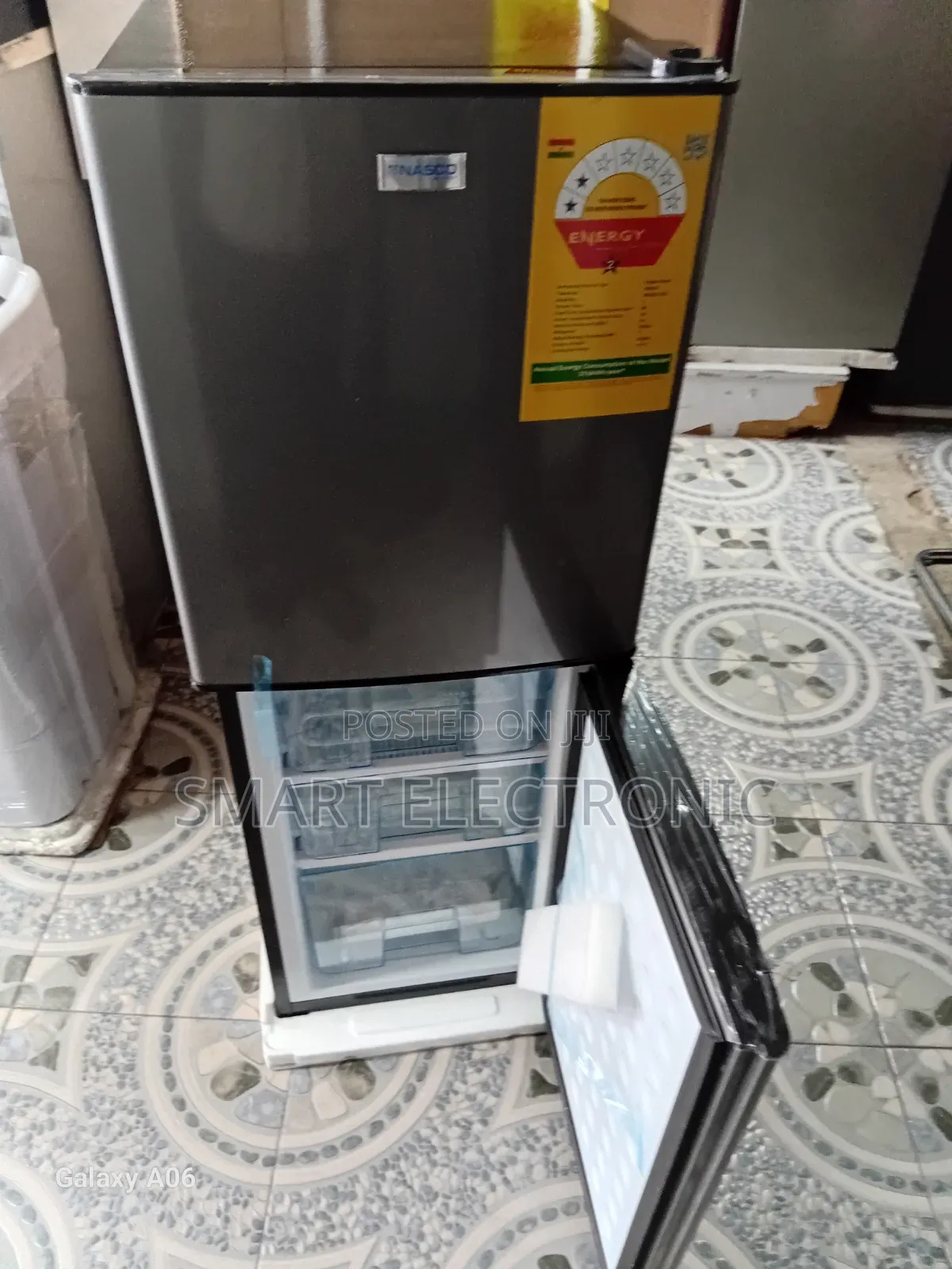 Nasco 116l Compact Fridge – Ideal for Small Spaces