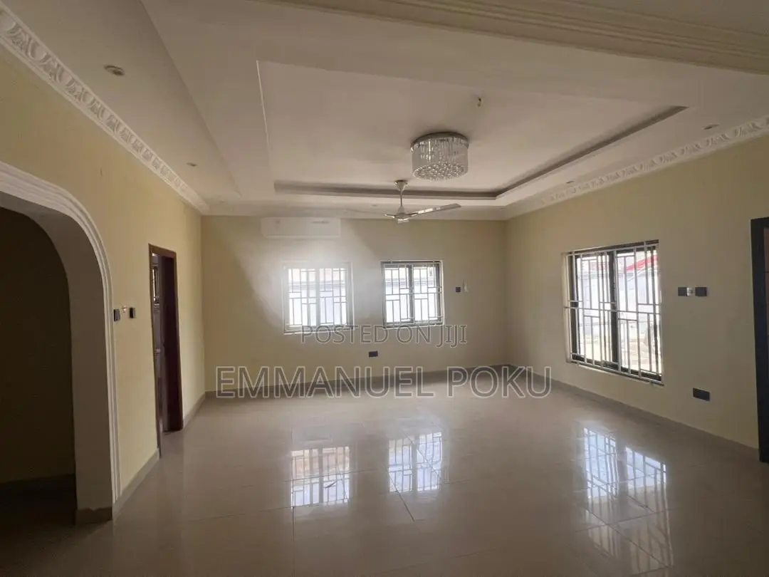 4bdrm House in Volta Realty, Baatsona Total for rent