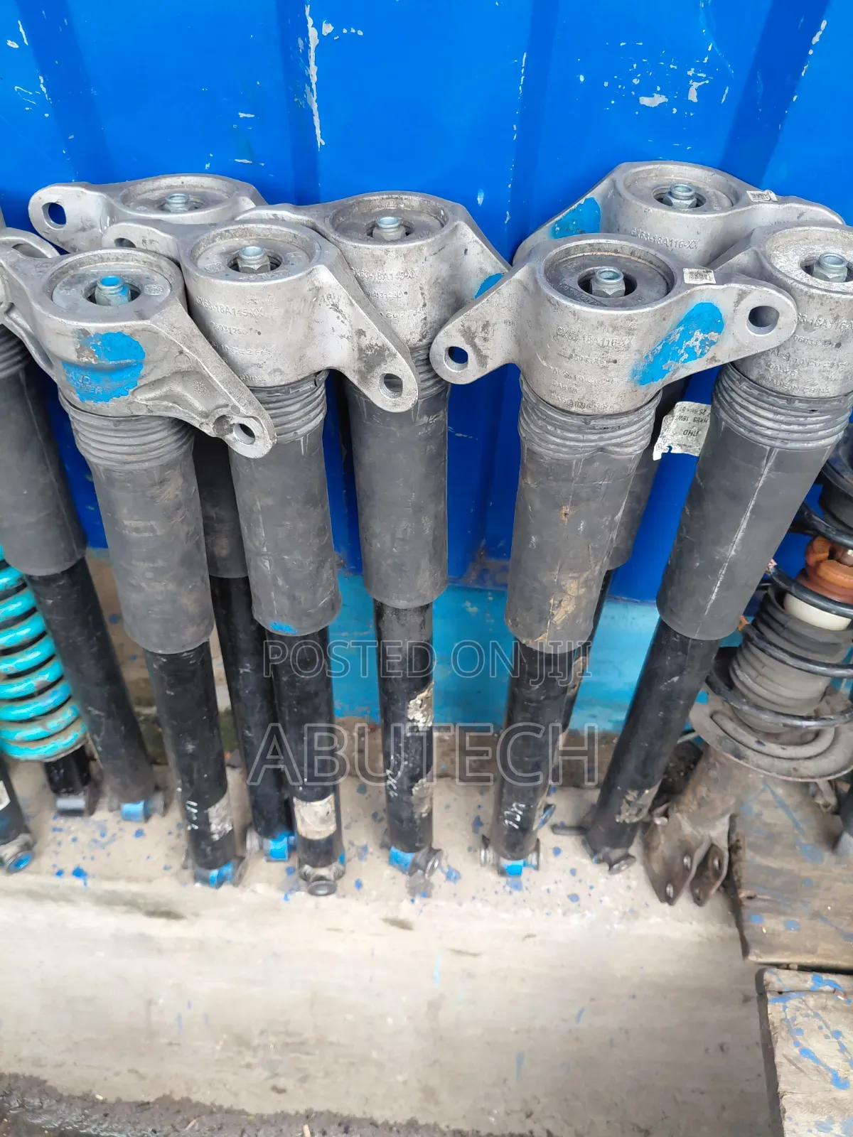 Back Shock Rangrover Velar 2017, 2018, 2019, 2020, 2021, 2022, 2023