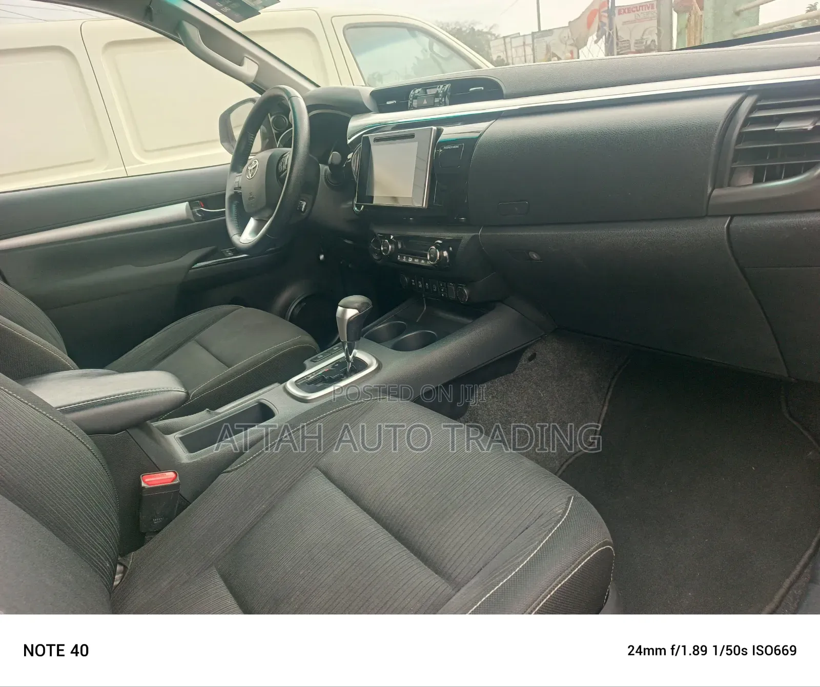 Toyota Hilux 2019 Red