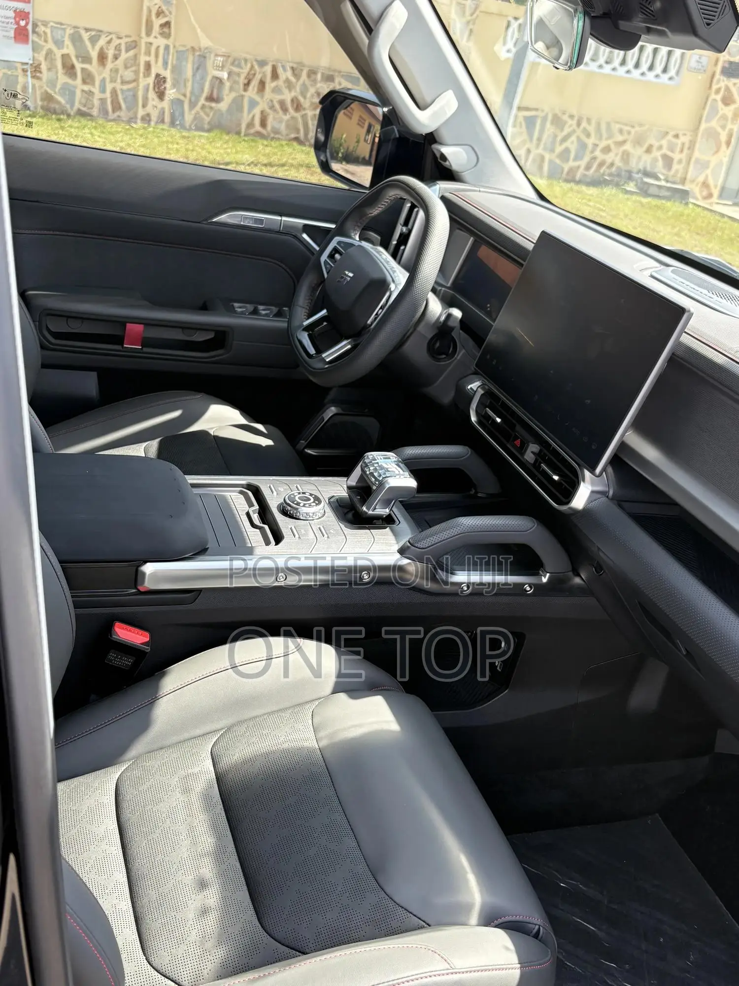 Jetour T2 1.5 Hybrid AWD 2025 Black