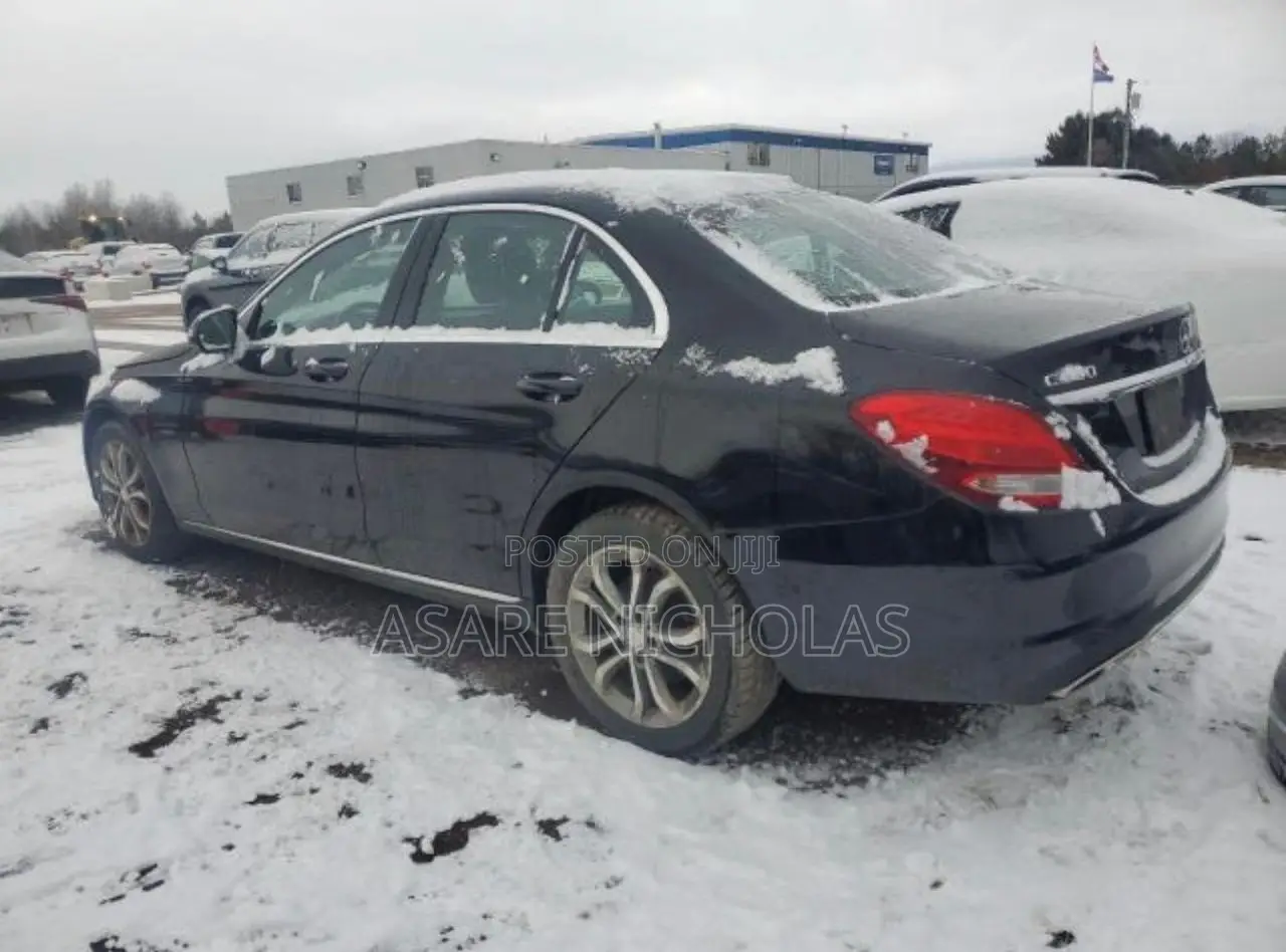 Mercedes-Benz C300 2016 Black