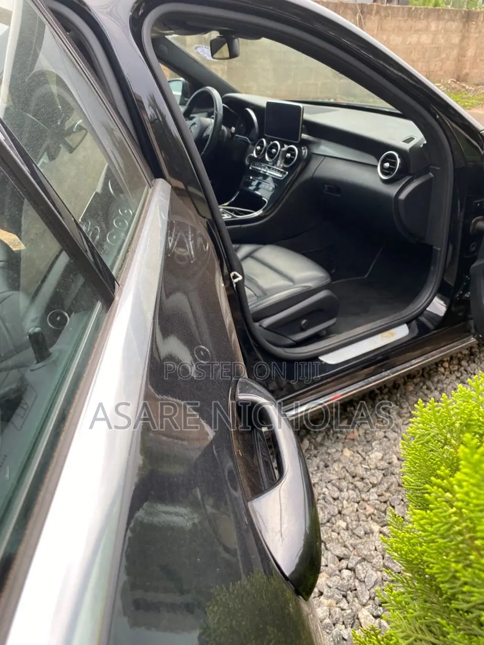 Mercedes-Benz C300 2016 Black