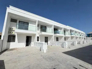 2bdrm Condo in School Junction, Adjiriganor for sale
