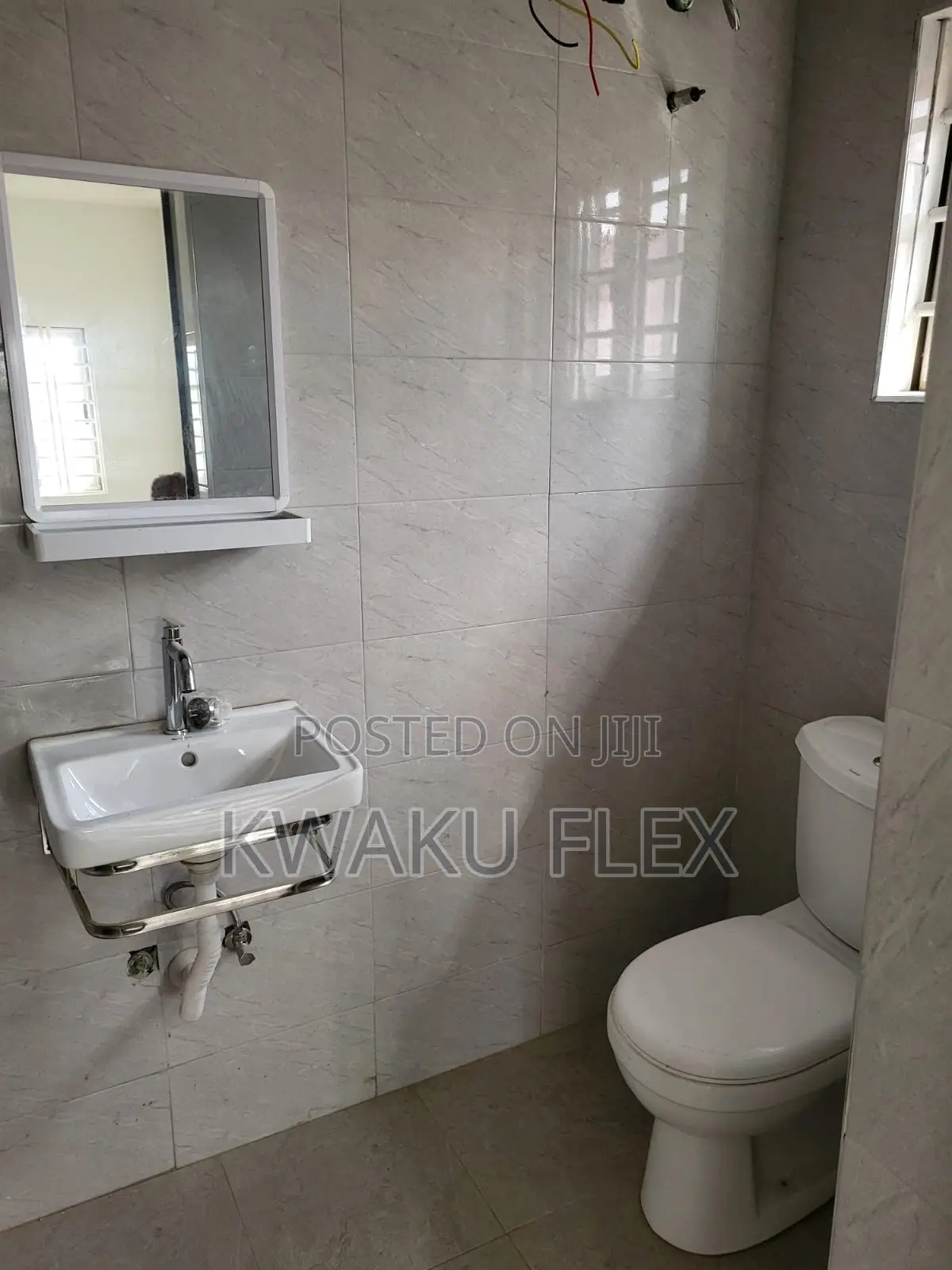 2bdrm House in Oyarifa Mall Area for rent