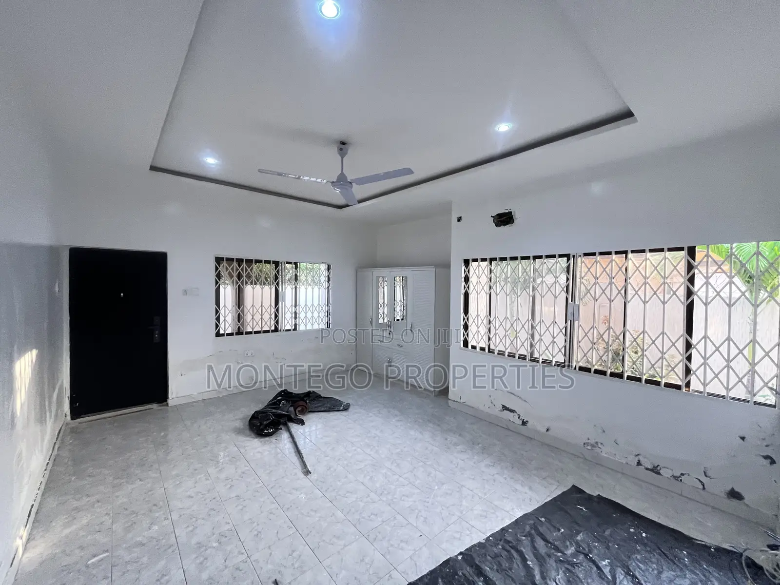 3bdrm Bungalow in American House, East Legon for rent
