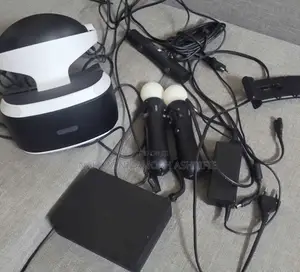 PSVR (Virtual Reality) + Ps4 Combo