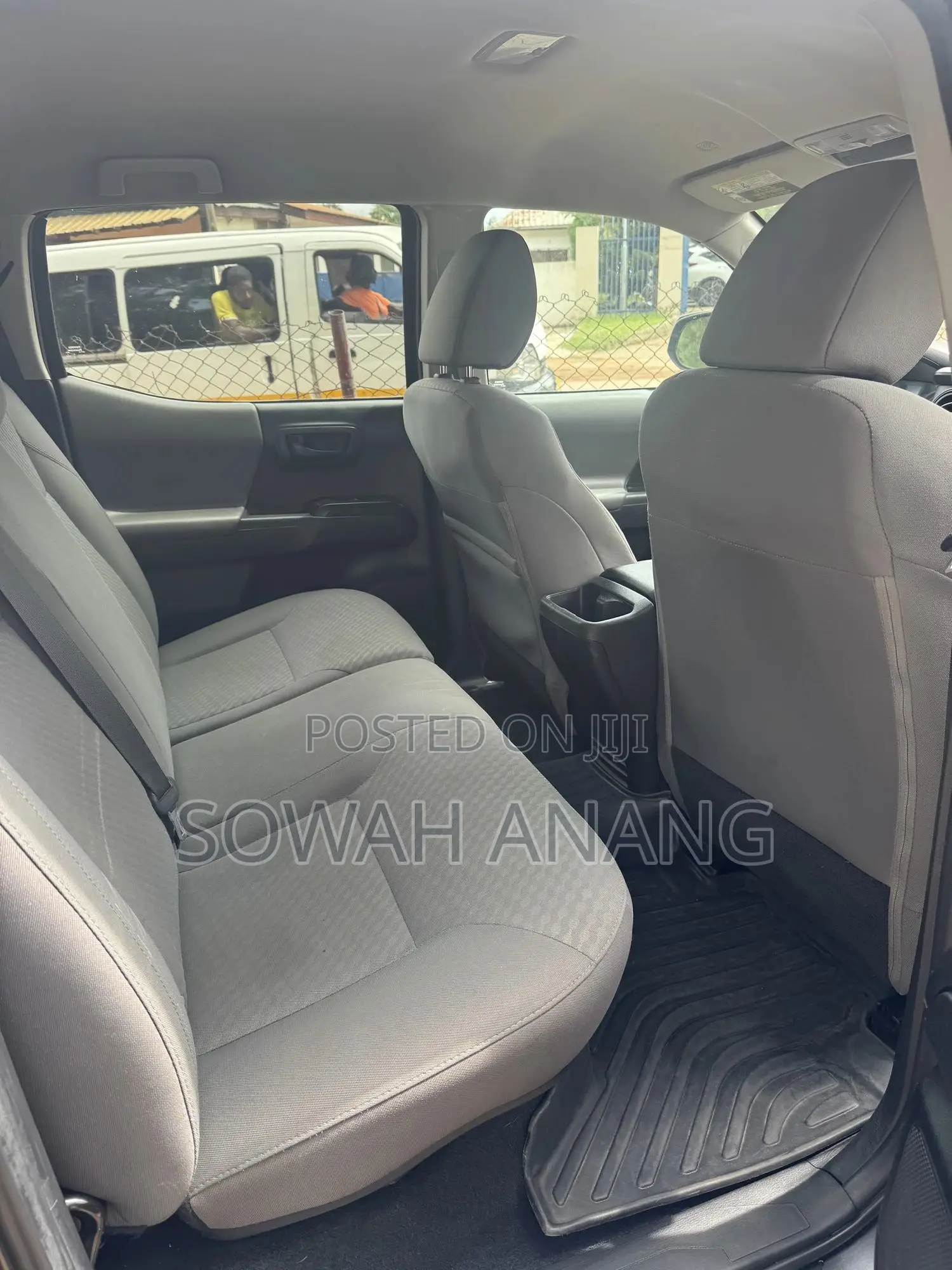 Toyota Tacoma 2018 Gray
