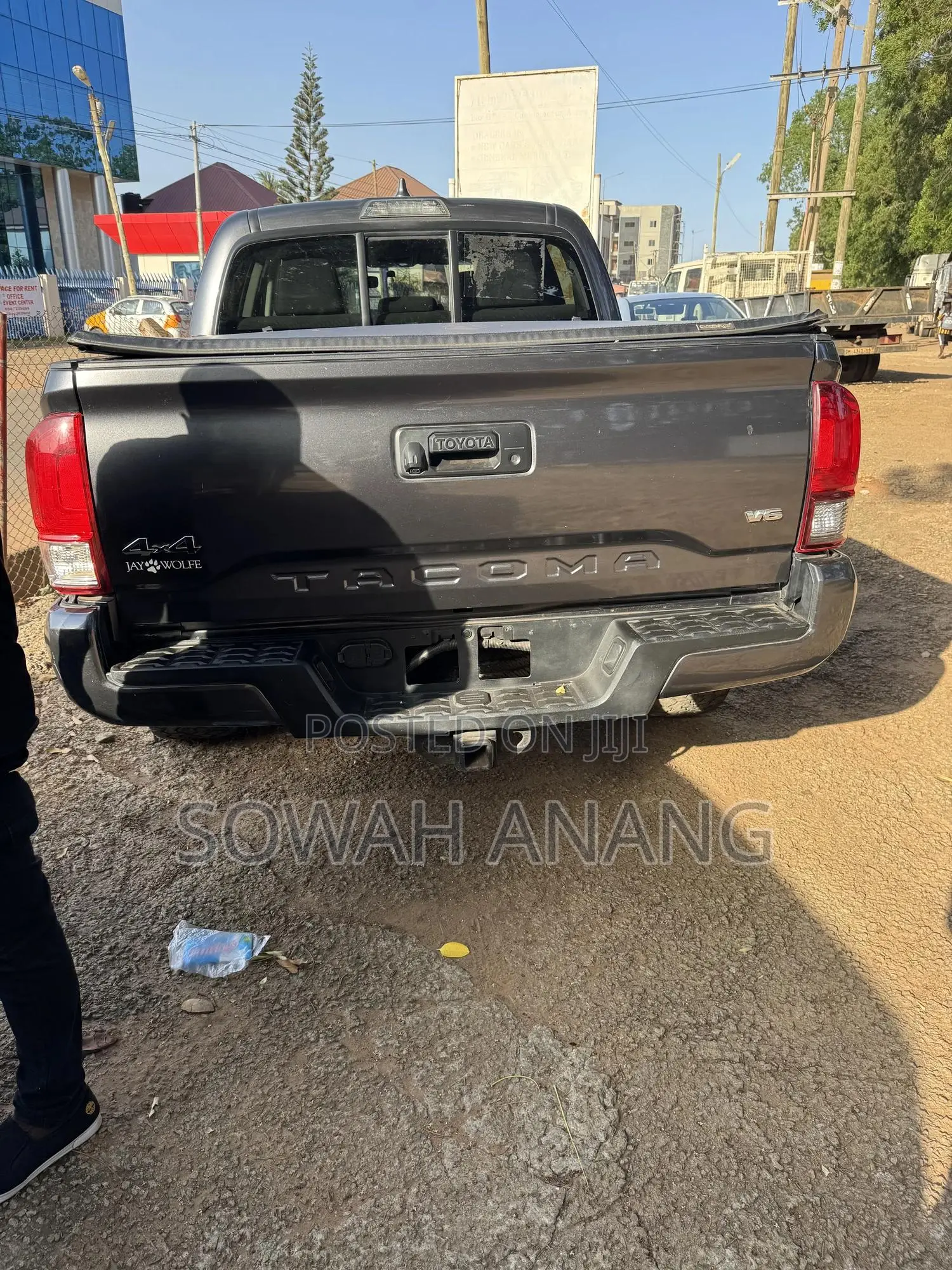 Toyota Tacoma 2018 Gray