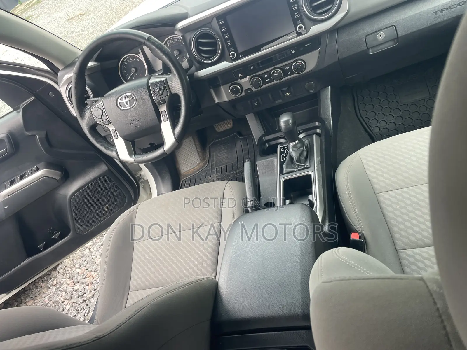 Toyota Tacoma 2019 White