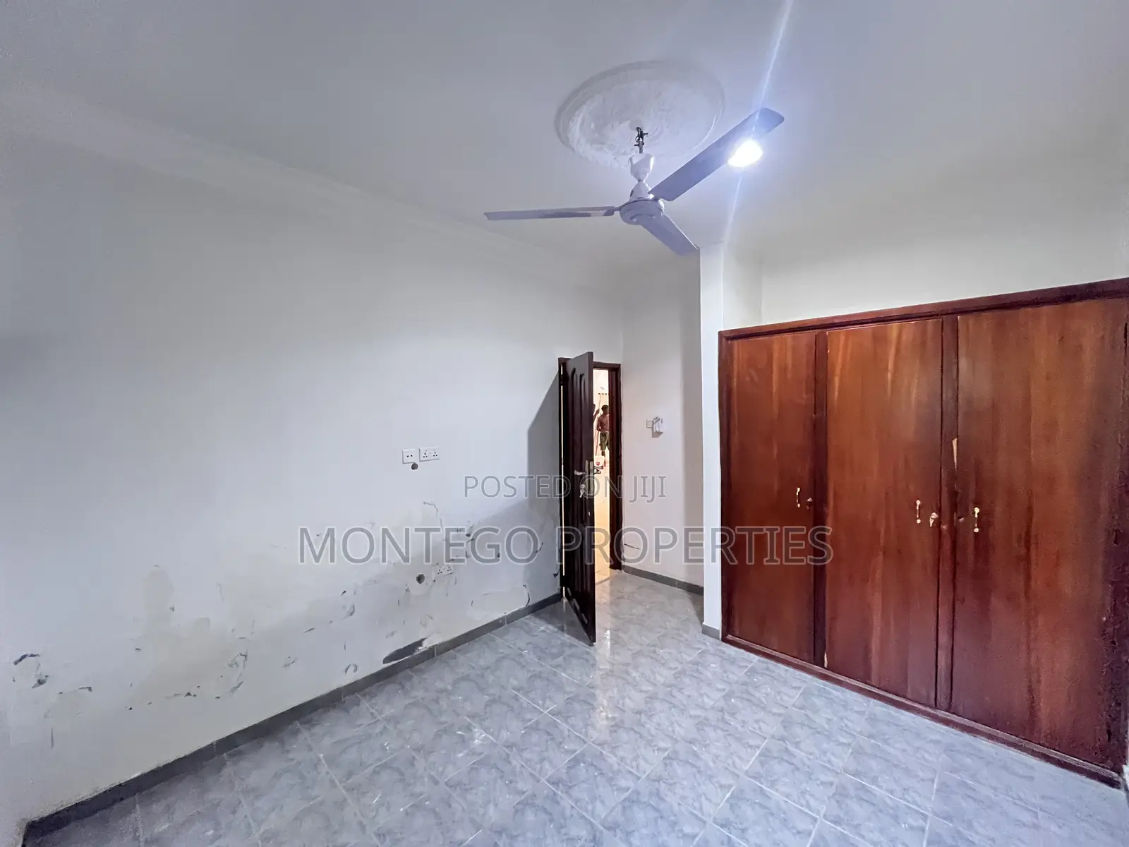 3bdrm Bungalow in American House, East Legon for rent