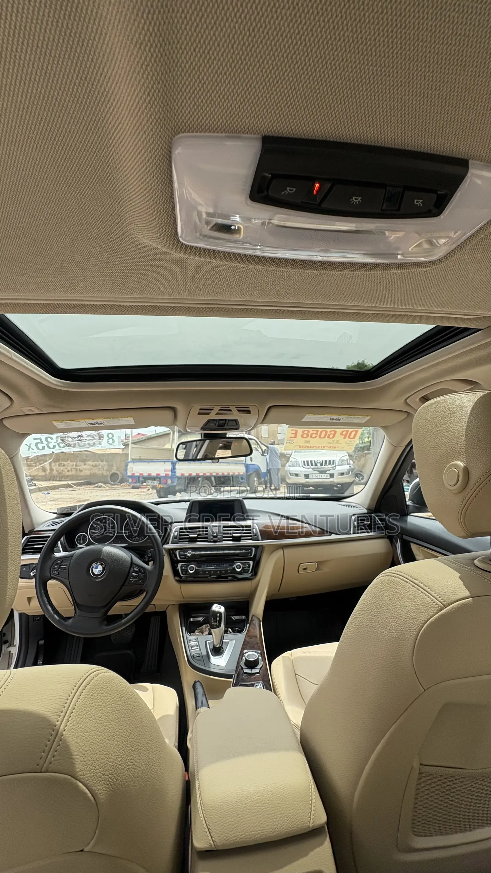 BMW 320i Sedan RWD 2018 White