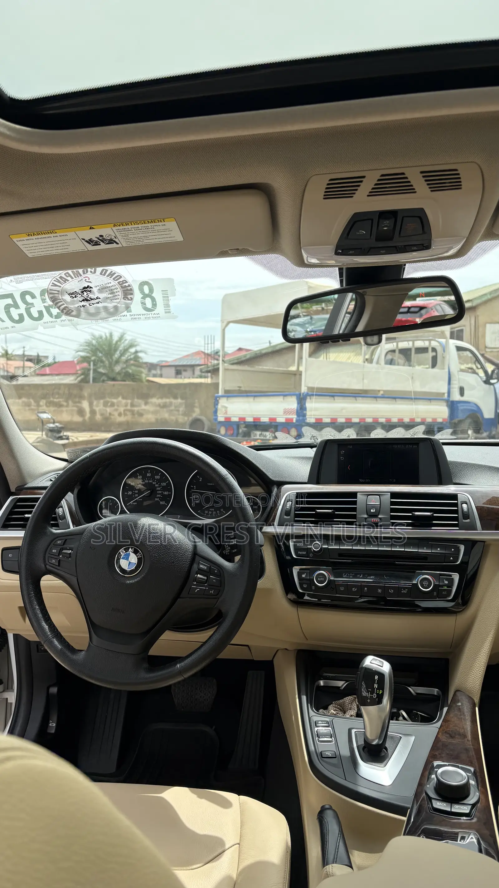 BMW 320i Sedan RWD 2018 White