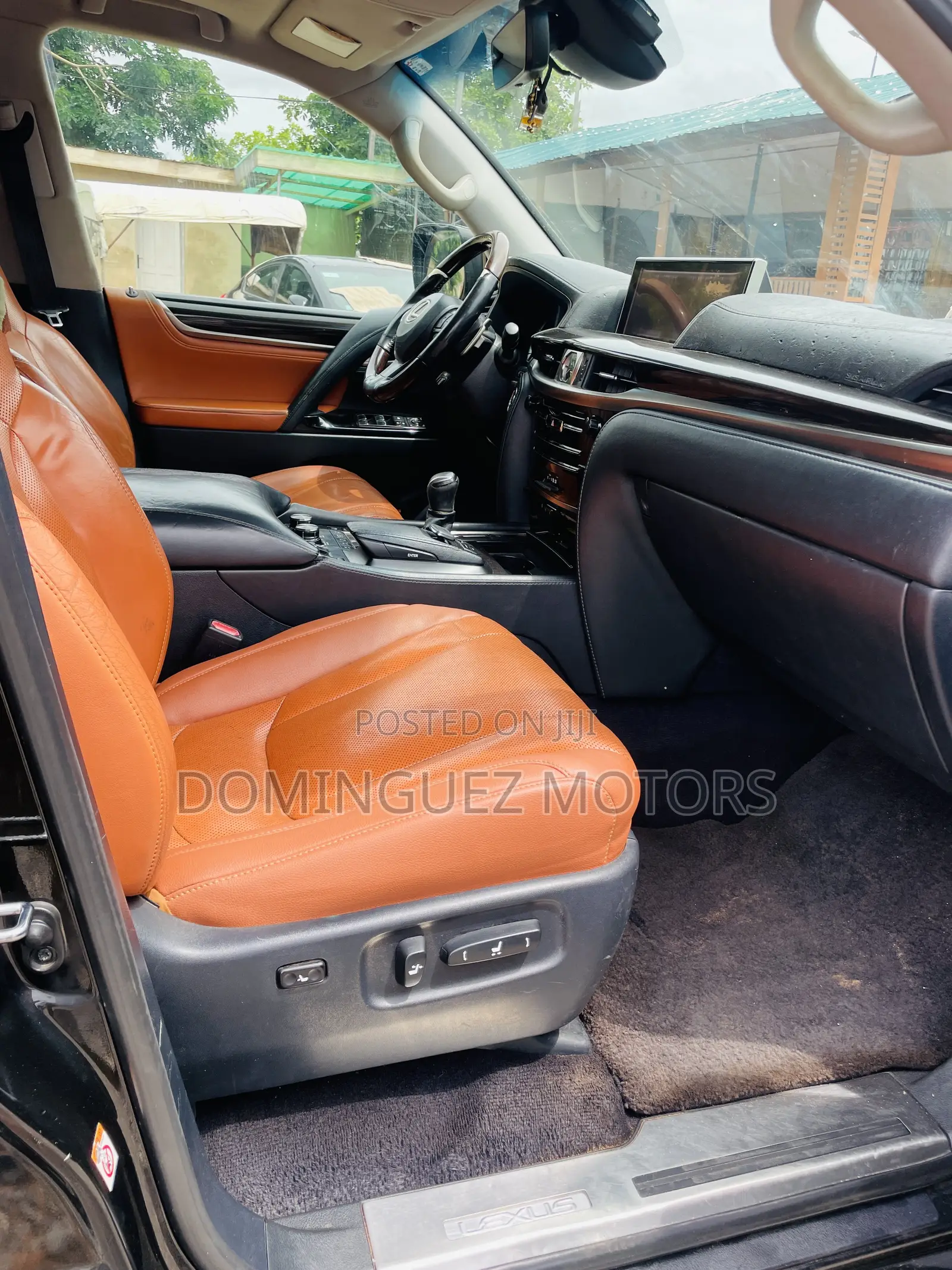 Lexus LX 570 AWD 2015 Black
