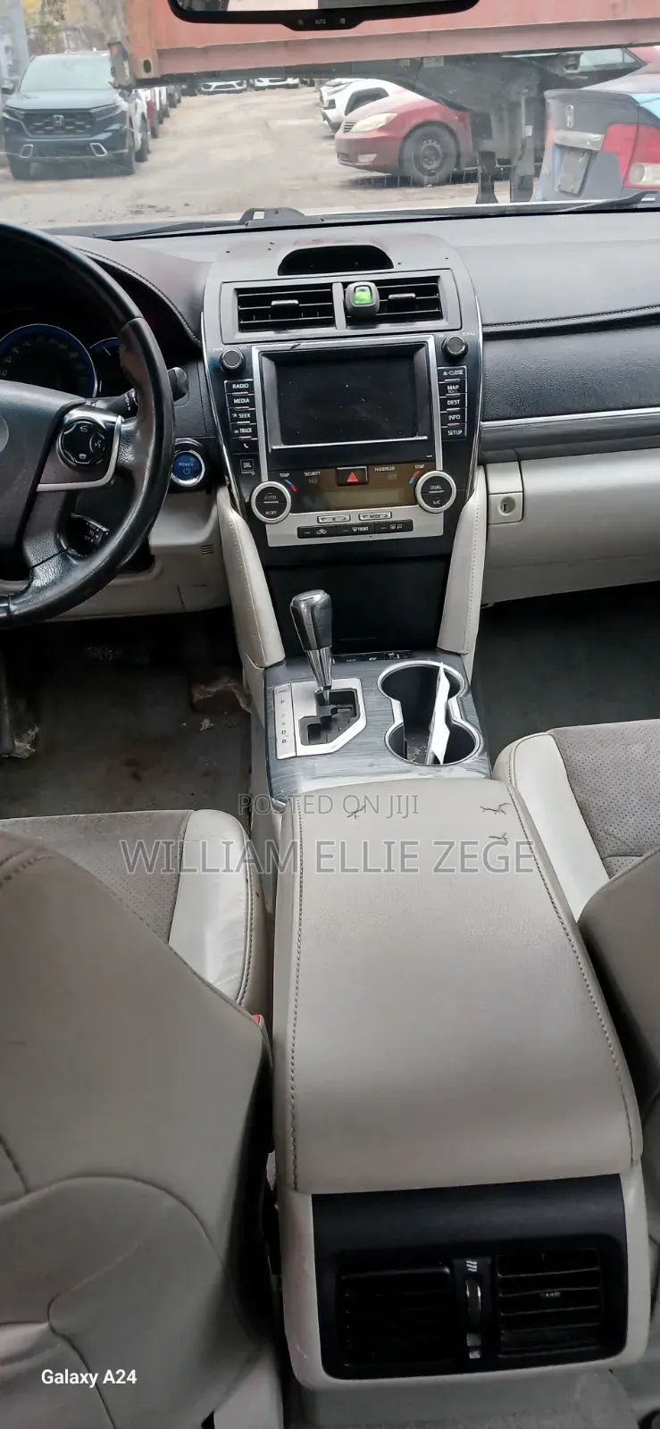 Toyota Camry Hybrid XLE 2012 Silver