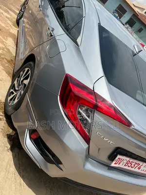 Honda Civic EX 4dr Sedan (2.0L 4cyl) 2017 Silver