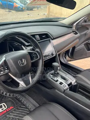Honda Civic EX 4dr Sedan (2.0L 4cyl) 2017 Silver