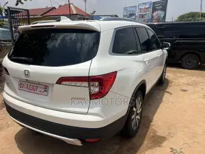Honda Pilot EX AWD 2019 White
