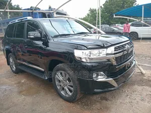Toyota Land Cruiser 5.7 V8 GXR 2017 Black