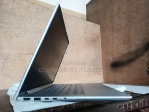New Laptop HP 16GB Intel Core Ultra 7 SSD 512GB