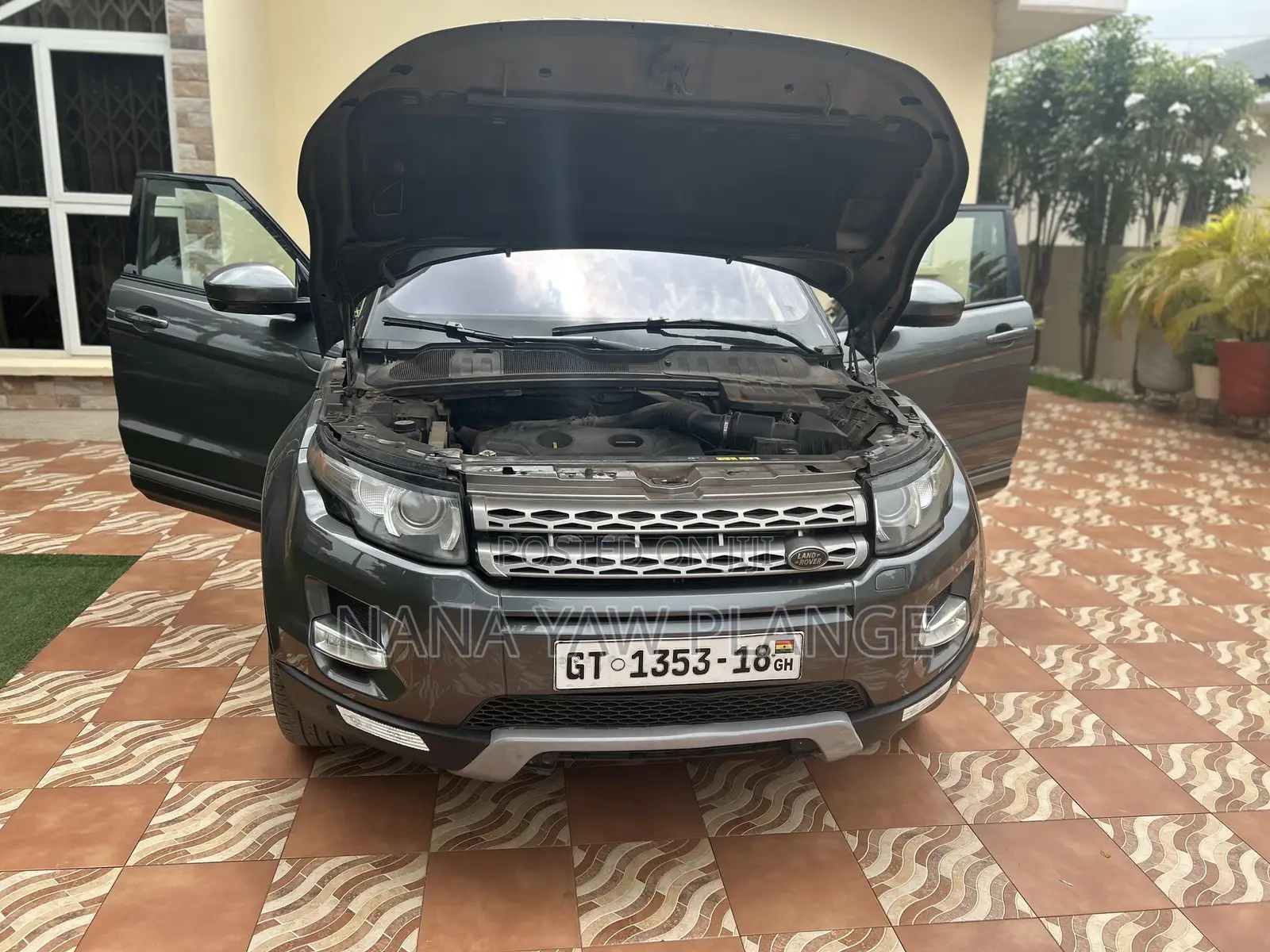 Land Rover Range Rover Evoque Dynamic 4dr SUV AWD (2.0L 4cyl Turbo 9A) Gray