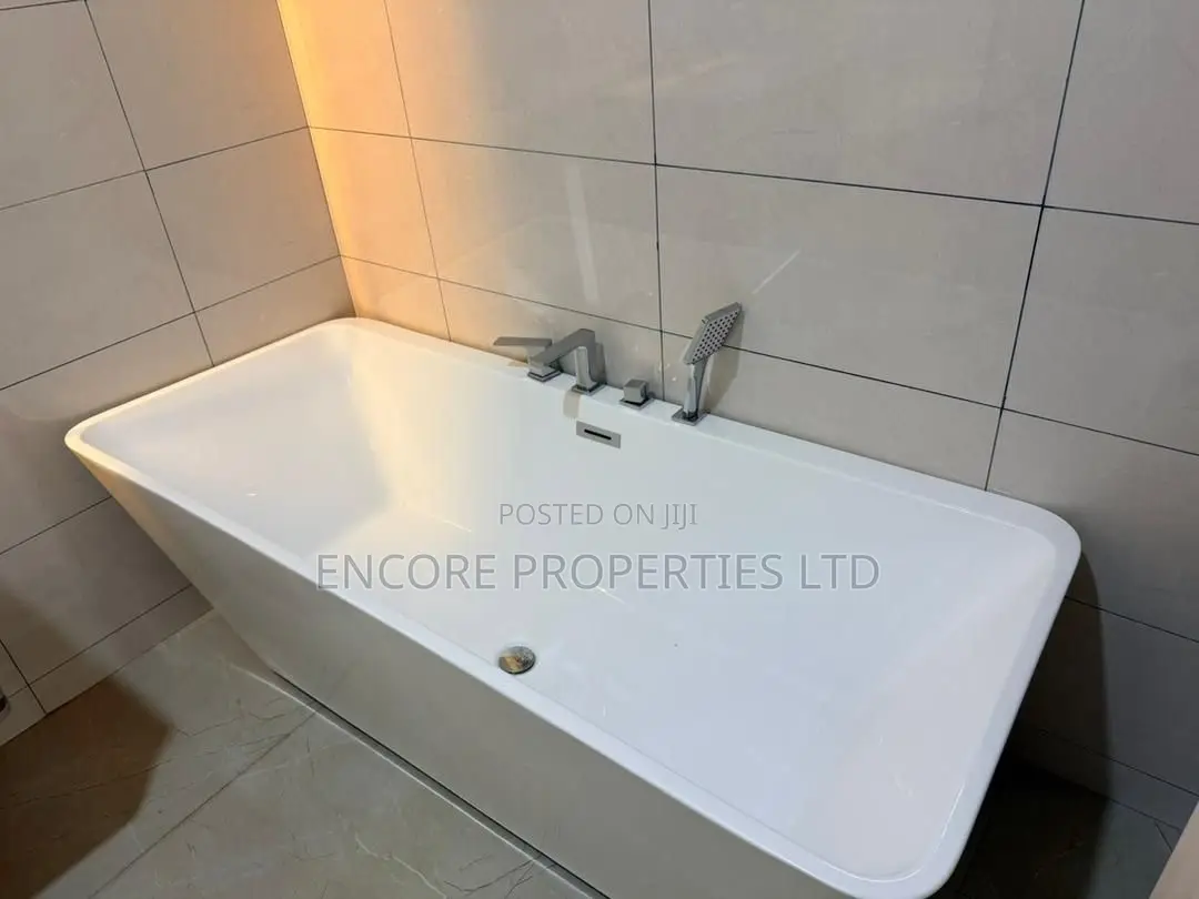 4bdrm House in Trassaco Springs, East Legon for sale