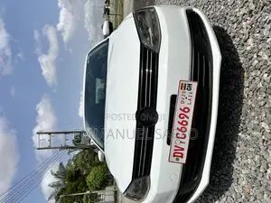Volkswagen Jetta SE 4dr Sedan (1.8L 4cyl Turbo 5M) 2014 White