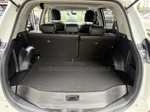 Toyota RAV4 Limited AWD 2019 White