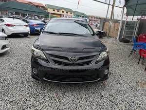 Toyota Corolla LE 4dr Sedan (1.8L 4cyl 4A) 2012 Black