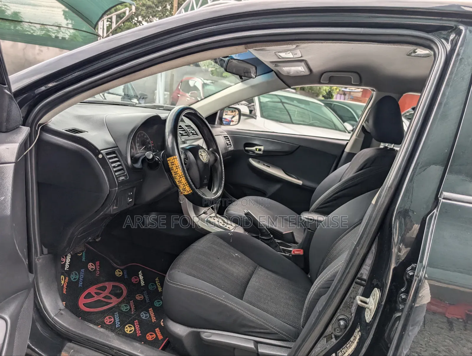 Toyota Corolla LE 4dr Sedan (1.8L 4cyl 4A) 2012 Black
