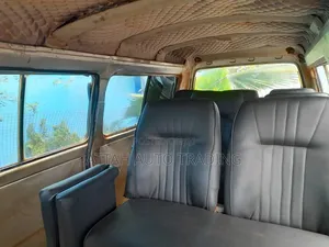 Hyundai H-100 2000 Silver