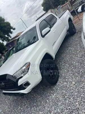 Toyota Tacoma 2019 White