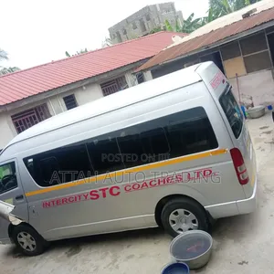 Toyota HiAce 2020 Silver