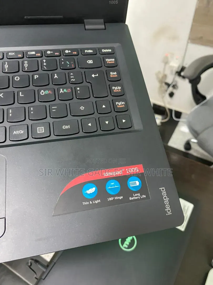 Laptop Lenovo IdeaPad 100 2GB Intel SSD 160GB