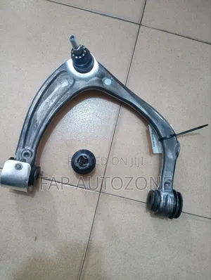 10772. Original Gm Genuine Cadillac Escalade Upper Arm From Usa