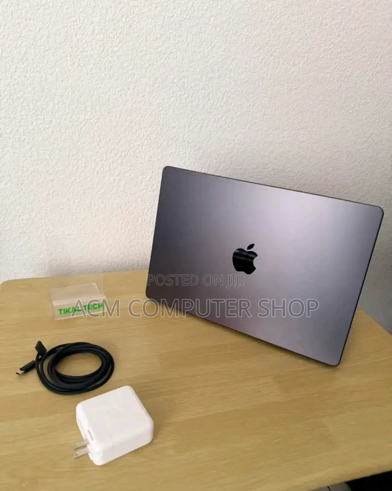 New Apple MacBook Pro 2023 M3 Pro 14-inch 18GB Apple M3 Pro SSD 512GB