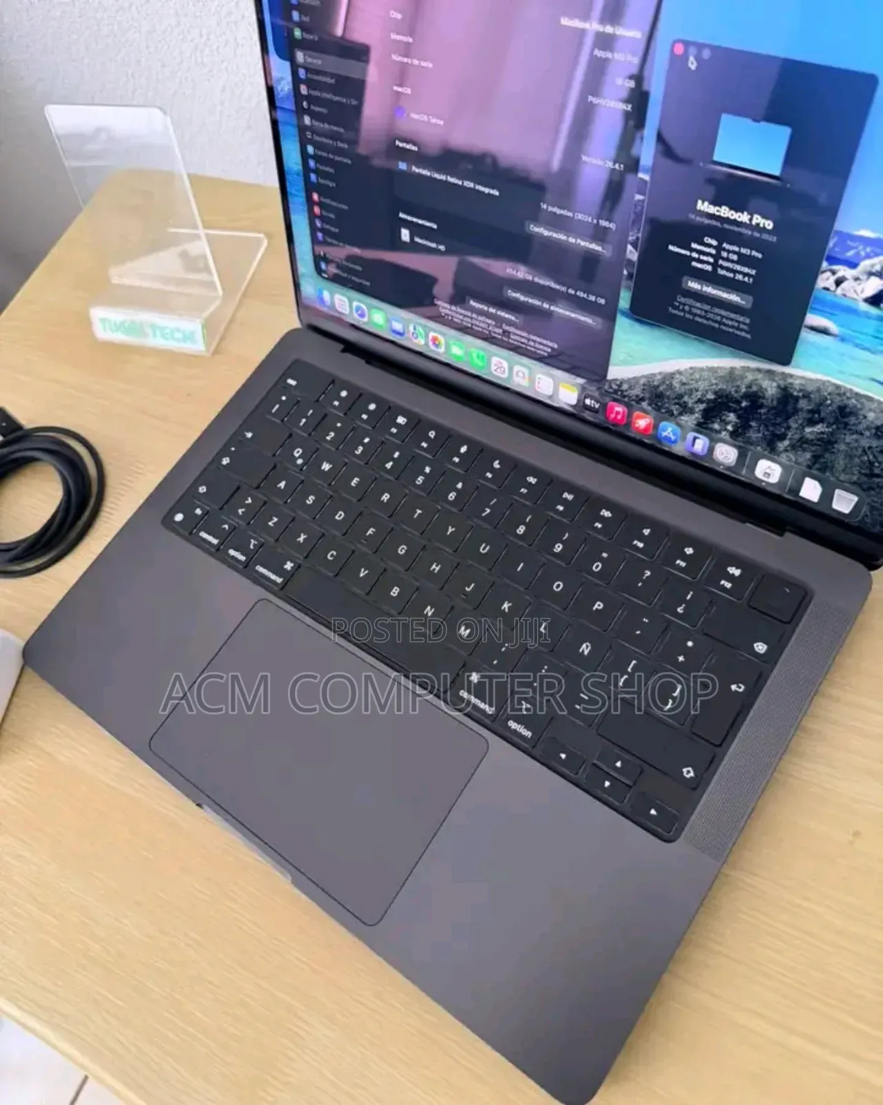 New Apple MacBook Pro 2023 M3 Pro 14-inch 18GB Apple M3 Pro SSD 512GB