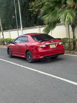 Toyota Corolla S 4dr Sedan (1.8L 4cyl 4A) 2013 Red