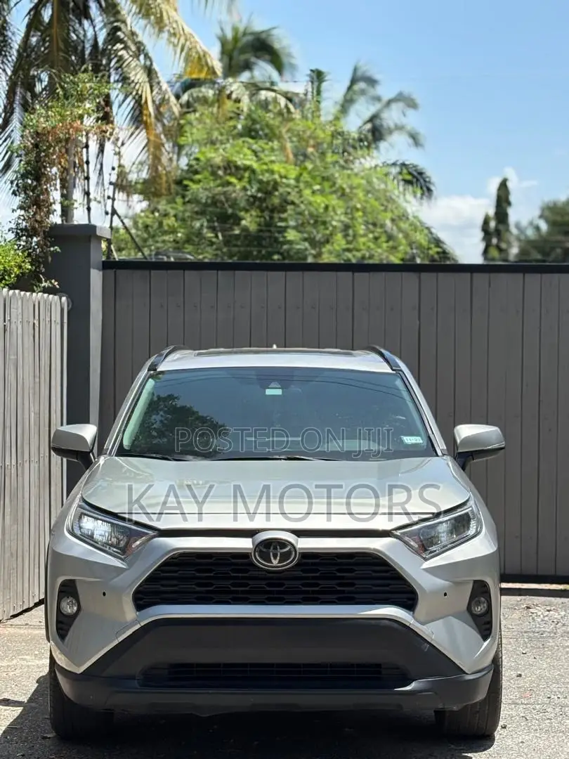 Toyota RAV4 XLE Premium AWD 2020 Gray