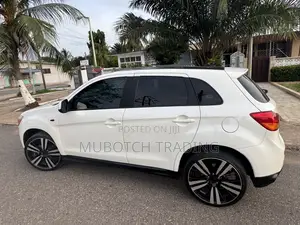 Mitsubishi Outlander Sport 2.4 ES 2015 Off white