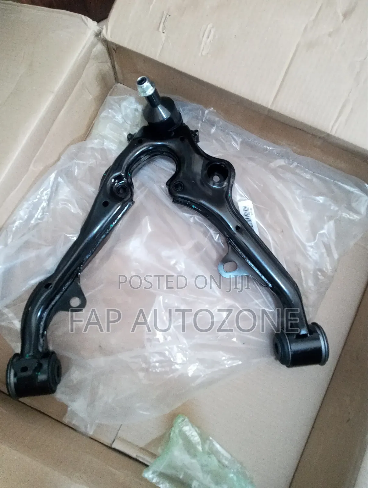 10775. Original Cadillac Escalade Lower Arm Imported From Usa