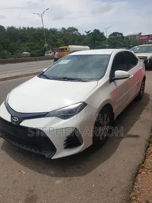 Toyota Corolla 2019 White