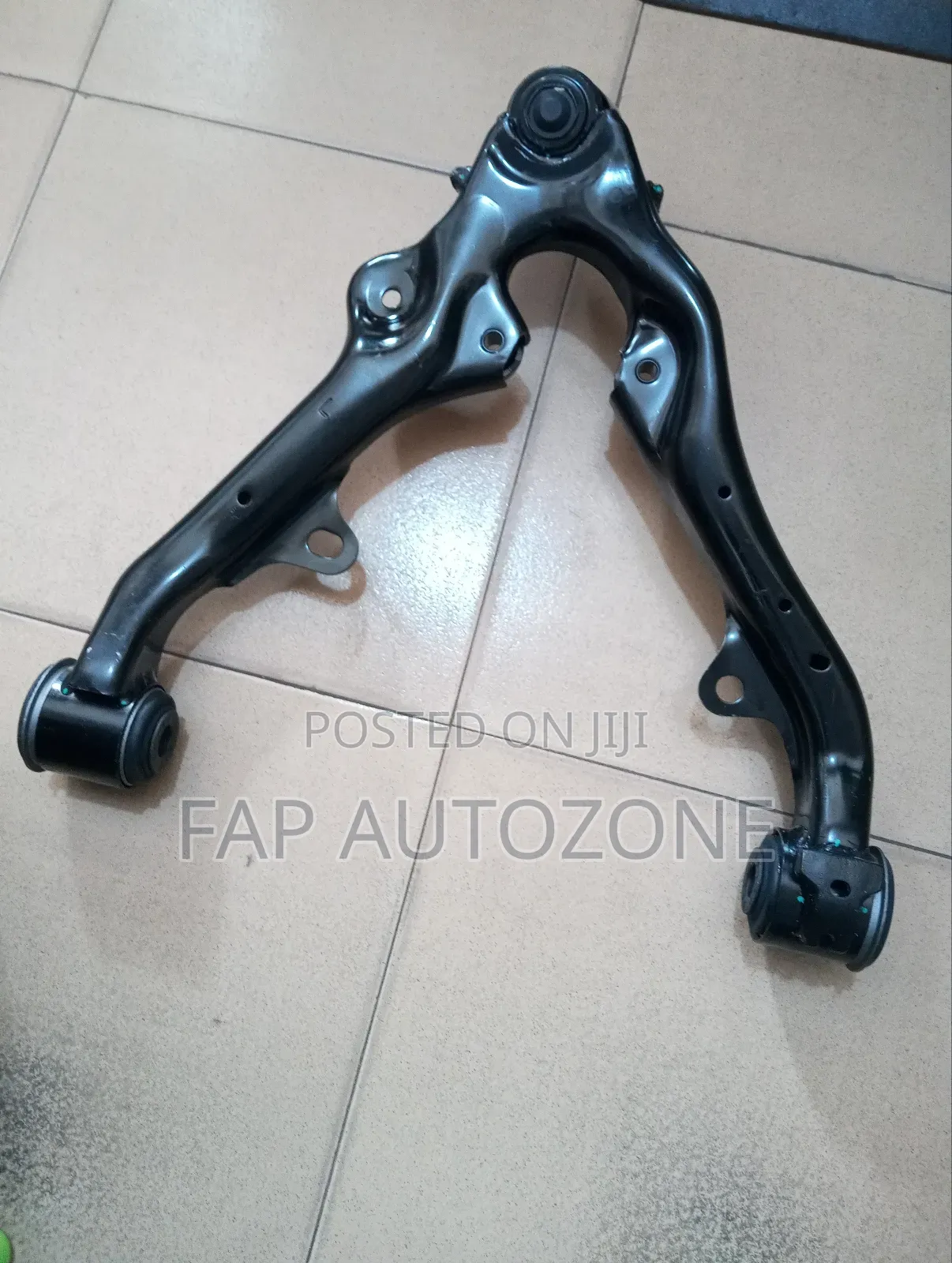 10775. Original Cadillac Escalade Lower Arm Imported From Usa