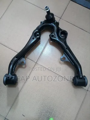 10775. Original Cadillac Escalade Lower Arm Imported From Usa